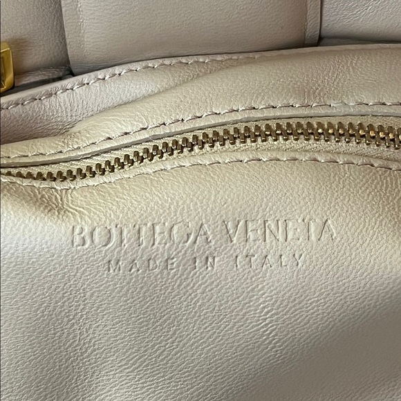 Bottega Veneta Chain Cassette Bag - Picture 6 of 13